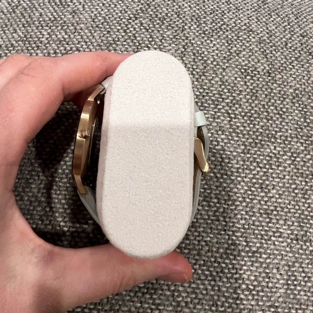 MVMT Watch rose gold and grey band - Picture 3 of 5